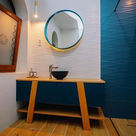 Bed & Breakfast Conacul Olarilor Baia de Fier